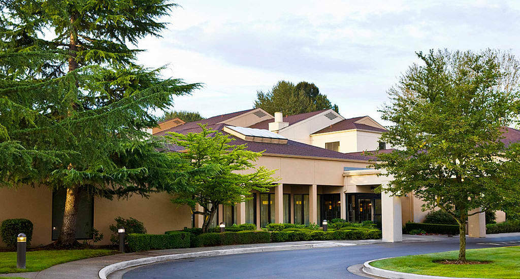 Courtyard Seattle Southcenter Hotel Tukwila Exterior photo